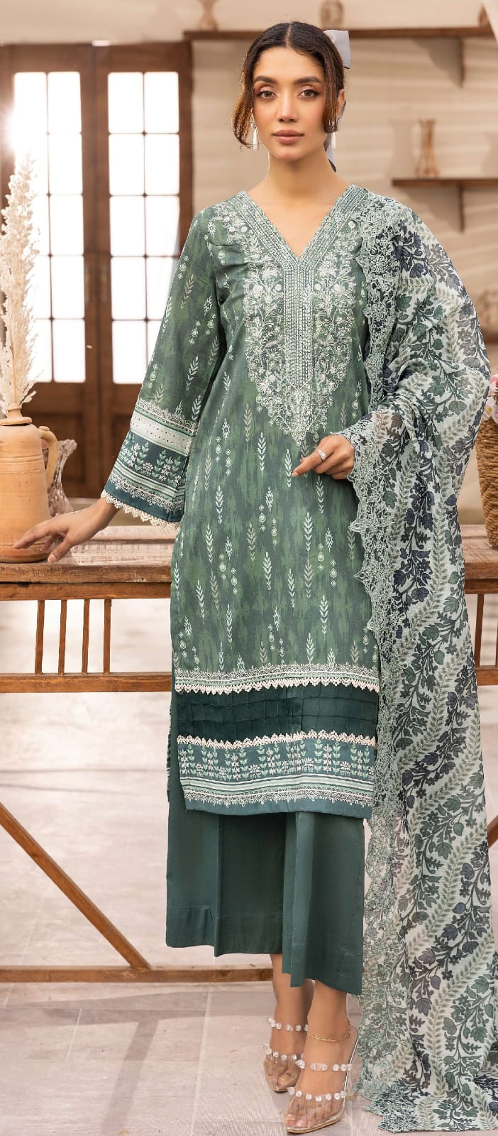 Motifz Embroided Shirt with Cutwork Embroided Duppata Lawn 3pcs Unstitched